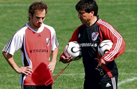 Belluschi y Passarella: la injerencia del ex DT de River para que recale en Núñez