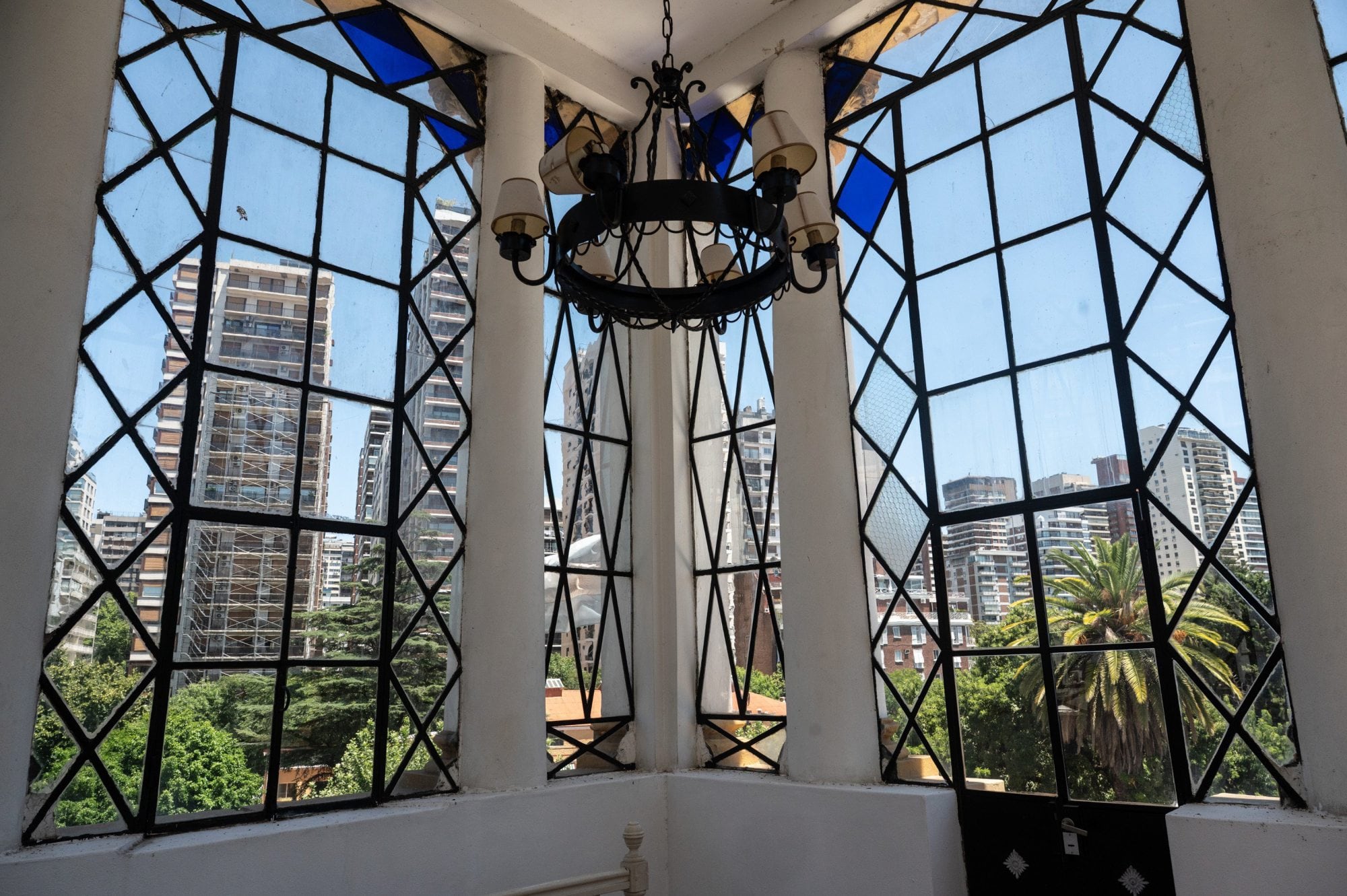 El imponente mirador del Club Belgrano, testigo de más de un siglo de historia y tradición en el barri