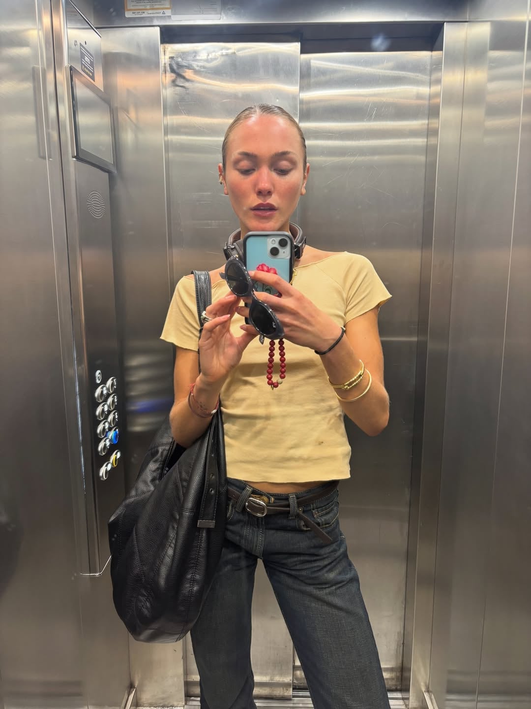Solá contó que la chocó una moto mientras se movía en bicicleta por Barcelona; más allá del mal momento, no sufrió heridas graves (Foto: Instagram @soffiasolaa)