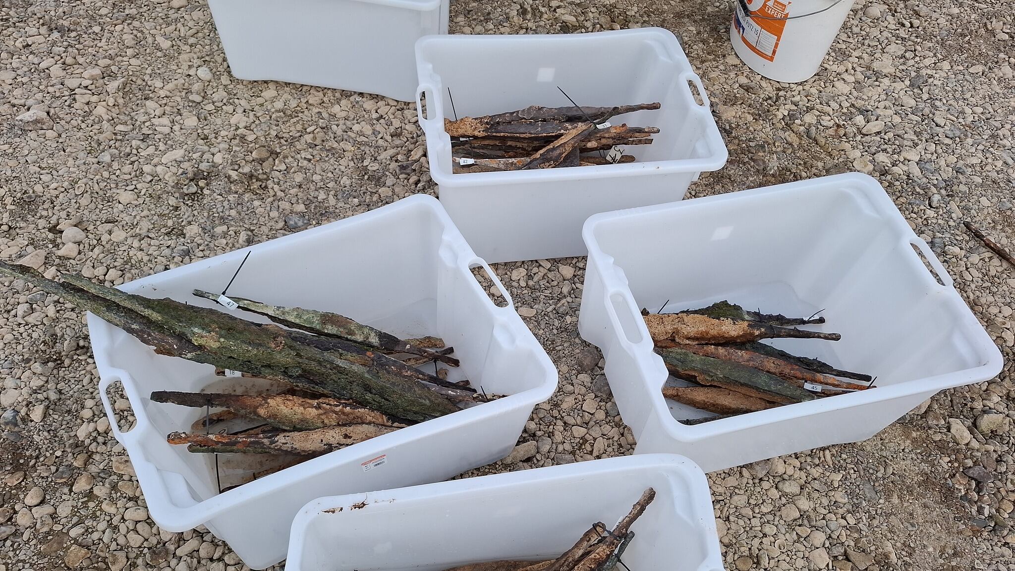 La cantidad de lingotes de hierro supera los existentes en otros países de Europa, lo que se presume, este hallazgo sería único en su tipo en el continente