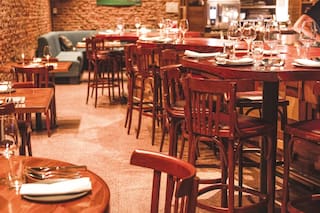 Culto, actual y complaciente