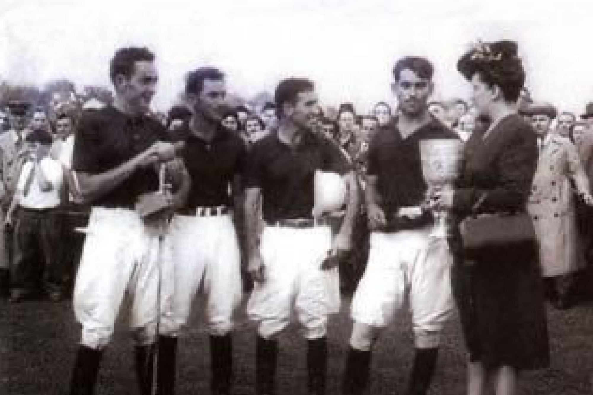 Meadowbrook, campeón del US Open 1946 con los cuatro hermanos Gracida: Gabriel, Guillermo padre, José y Alejandro