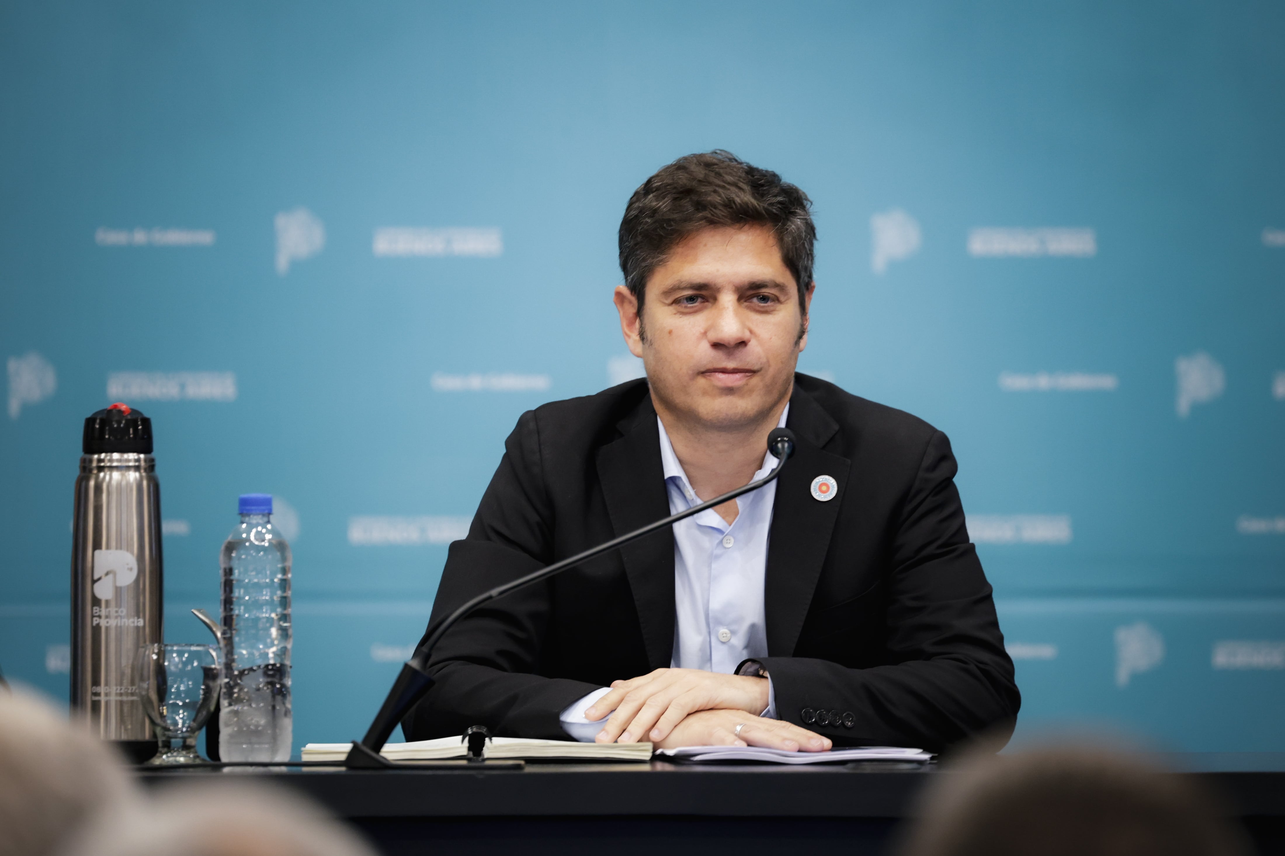 Kicillof busca el apoyo de los intendentes para tomar deuda y les promete un fondo para inversiones