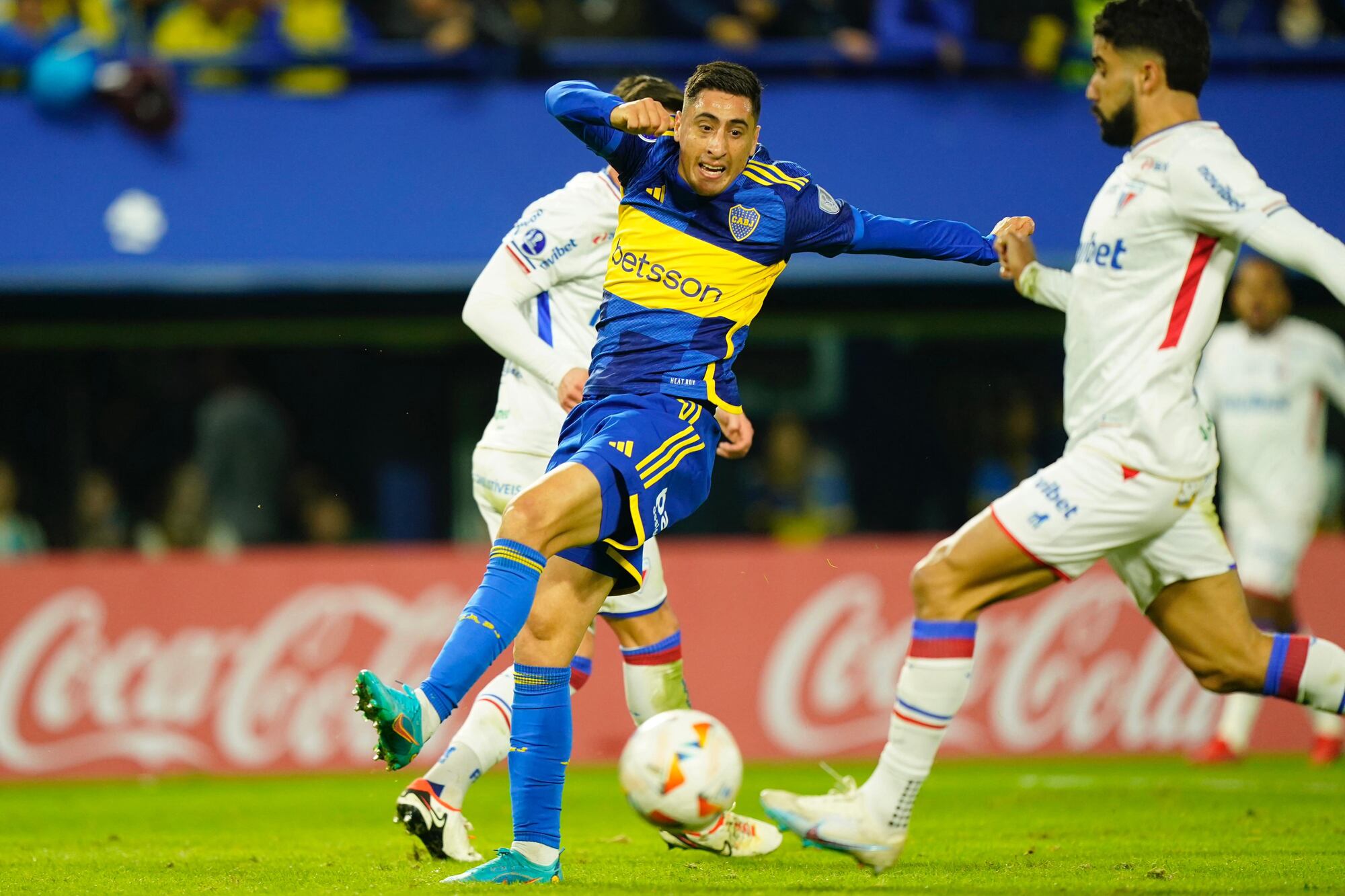 Miguel Merentiel asistió a su compatriota Cavani para el gol del 1-0, que le quedó corto a Boca en cuanto a merecimientos y en cuanto a resultado.