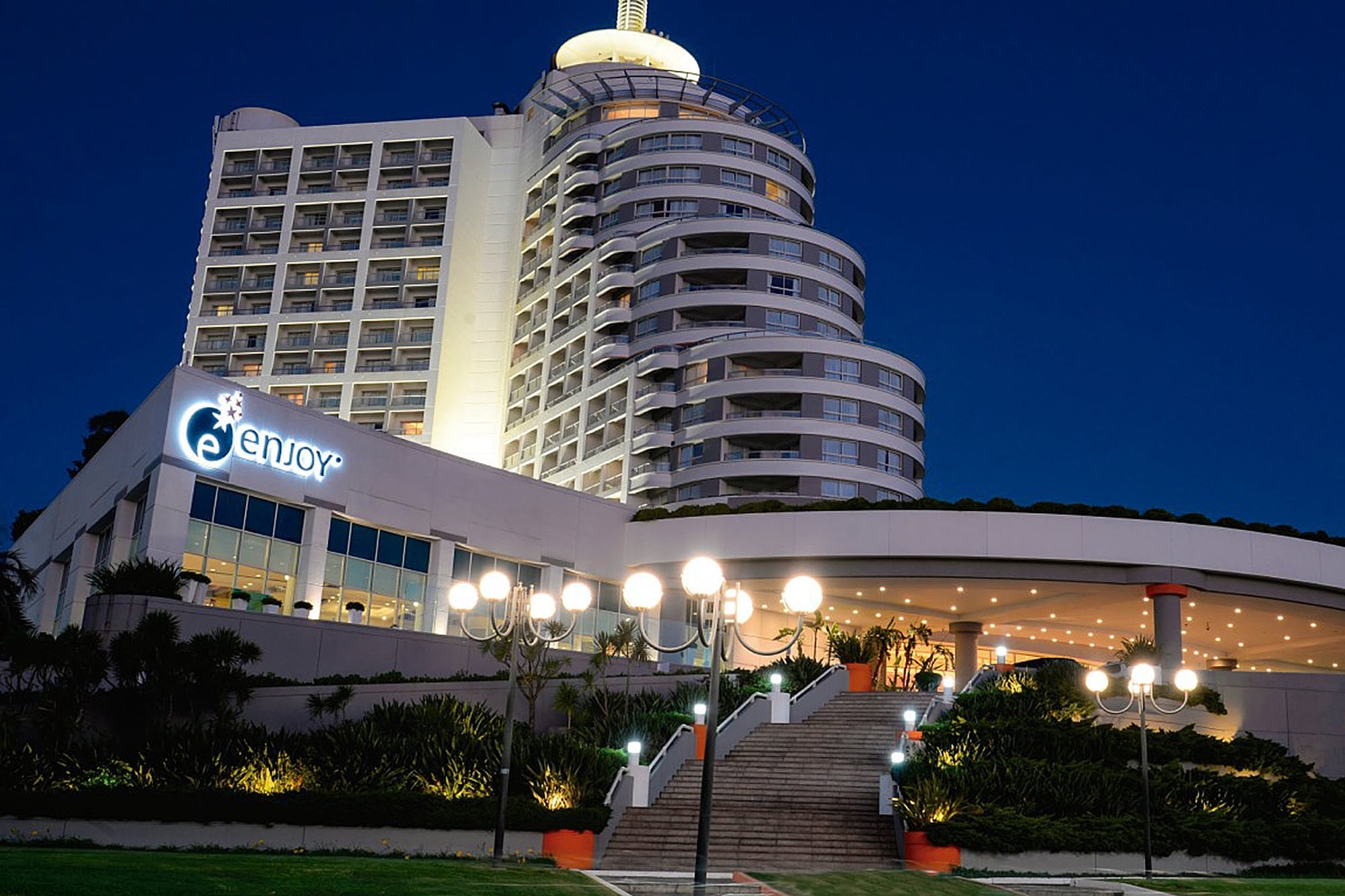 Así es la construcción original del Conrad de Punta del Este