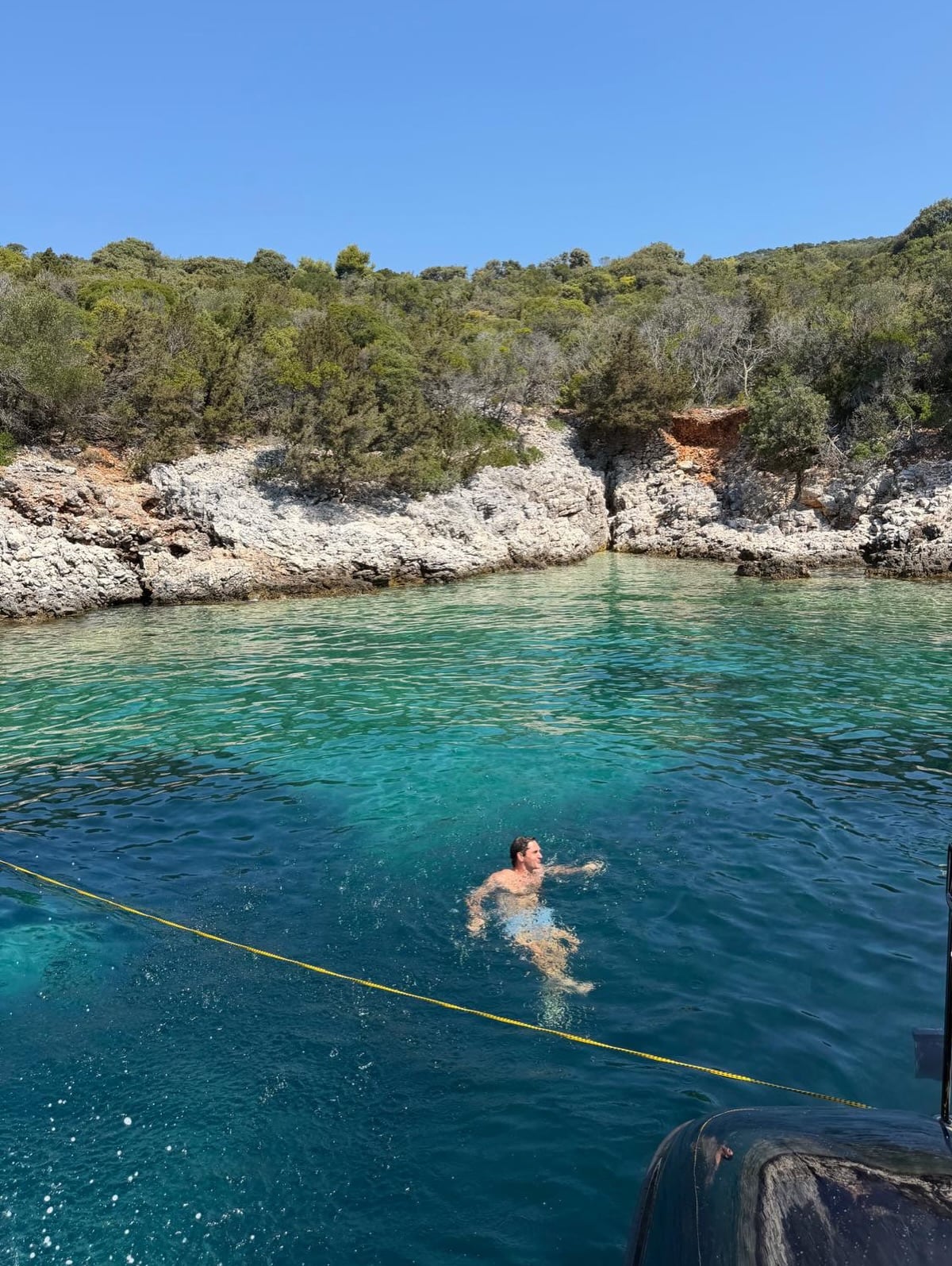 Federer en medio de la inmensidad del agua cristalina de Rovinj