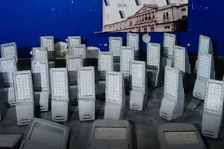 Vendían en Internet luminarias robadas de la vía pública, pero los detuvieron