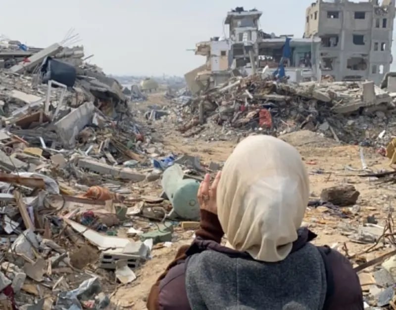 El vecindario de Mona en Tal al-Hawa ha quedado casi completamente destruido