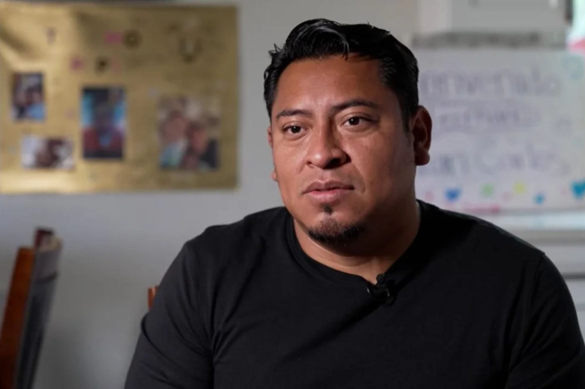 Es guatemalteco y cuenta cómo estuvo a punto de ser deportado desde EE.UU., pero lo salvó la fianza y su familia