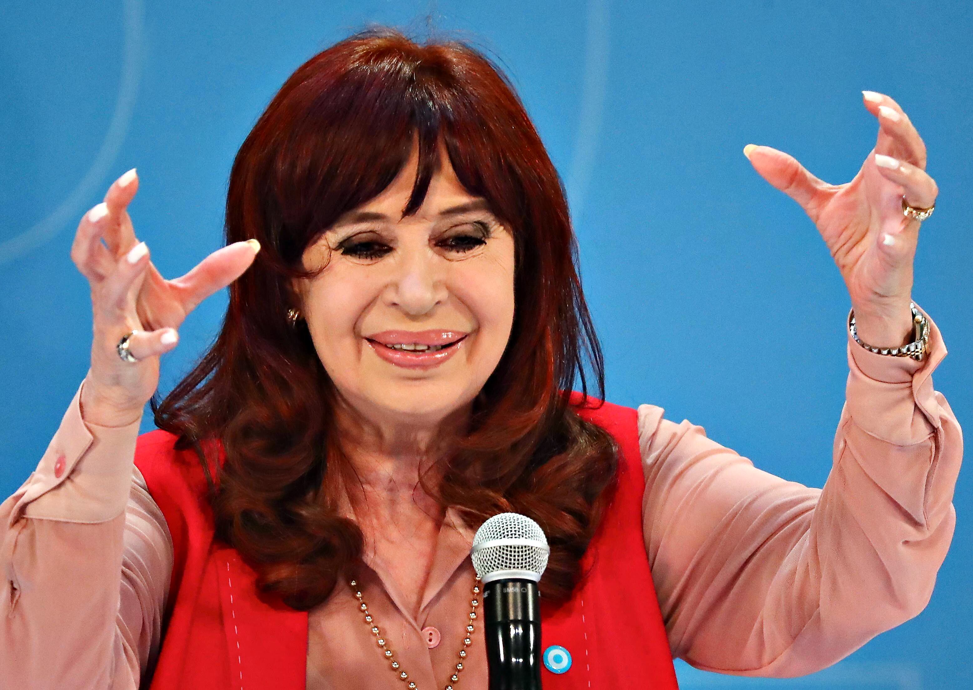 Cristina Kirchner asume como presidenta del PJ