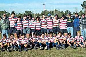 Entender el juego: la actitud, un equipo sin respuestas y el problema de mirar solamente los tries 6 Una formación juvenil del club Albatros, de La Plata