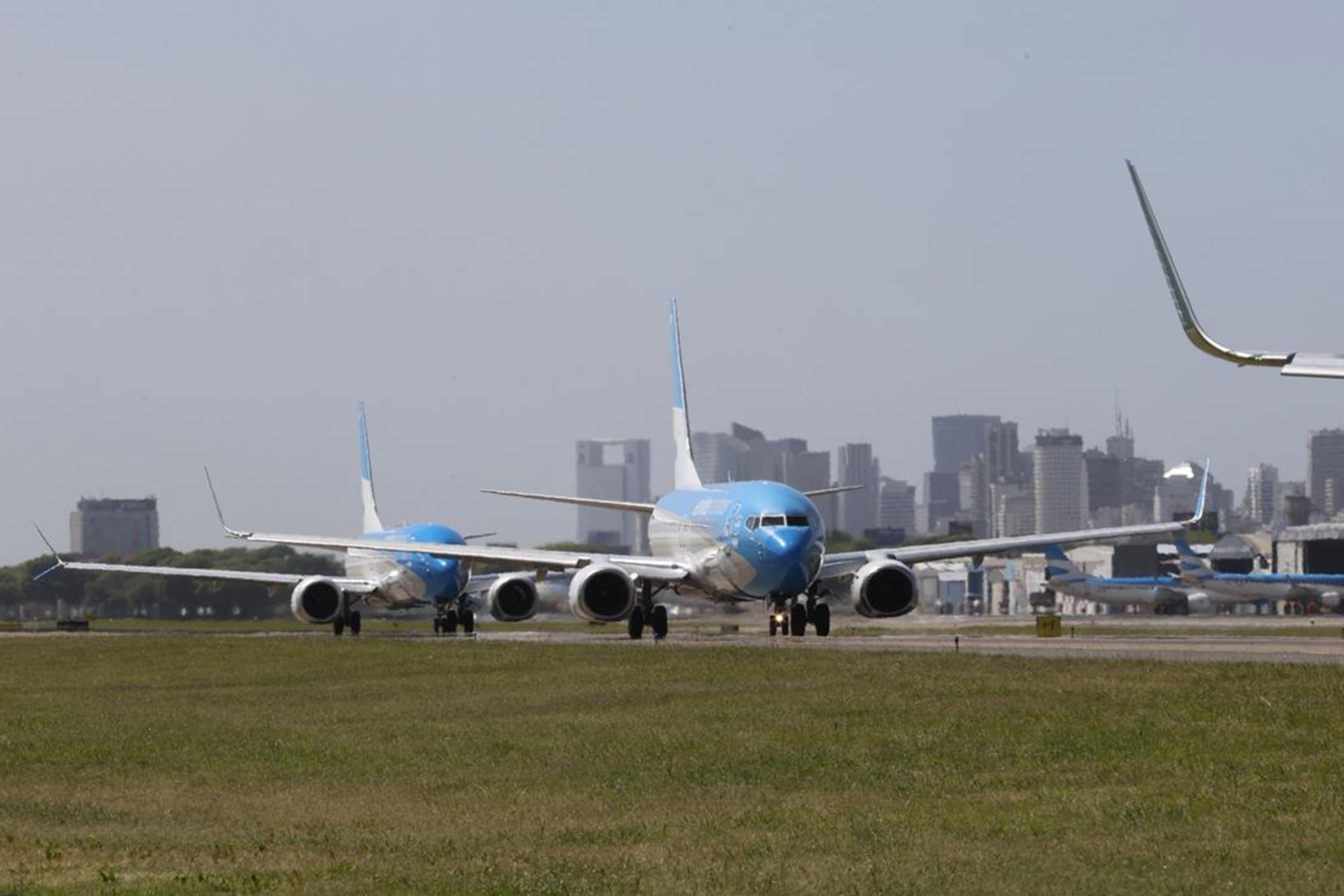 Comienza el paro de controladores aéreos en todos los aeropuertos del país
