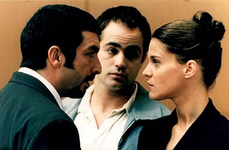Leticia Brédice, en Nuevos reinas (2000) junto a Ricardo Darín y Gastón Pauls