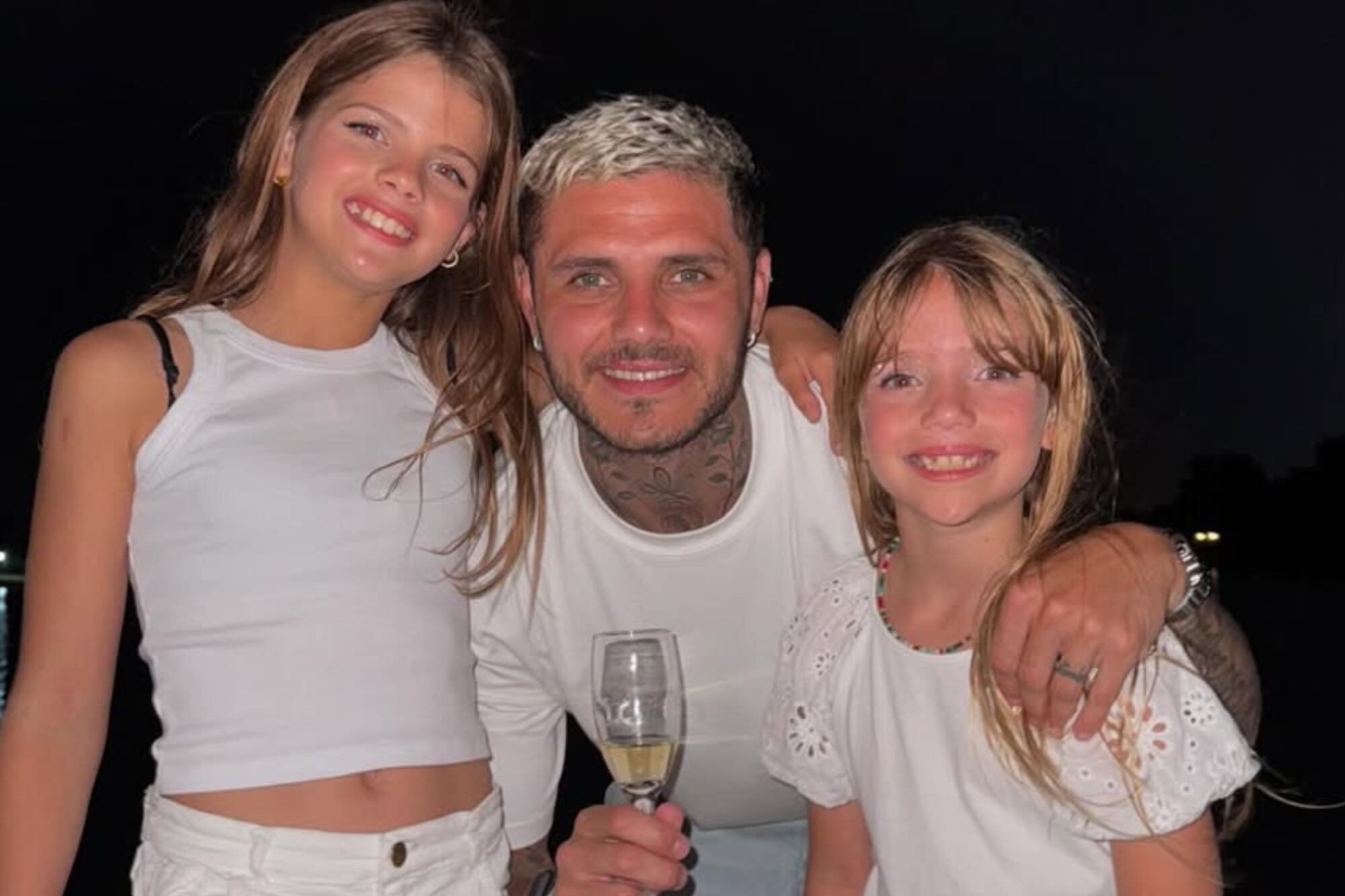 Icardi se reencontró con sus hijas el fin de semana, pero habría incumplido las condiciones de la justicia (Foto: Instagram/@mauroicardi)