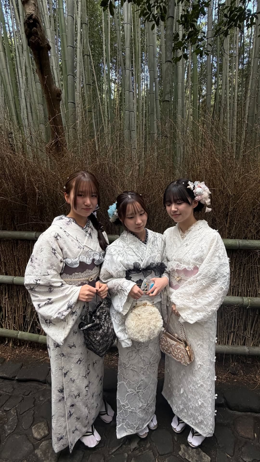 Las geishas que Wanda fotografió en su paseo por el bosque de bambú
