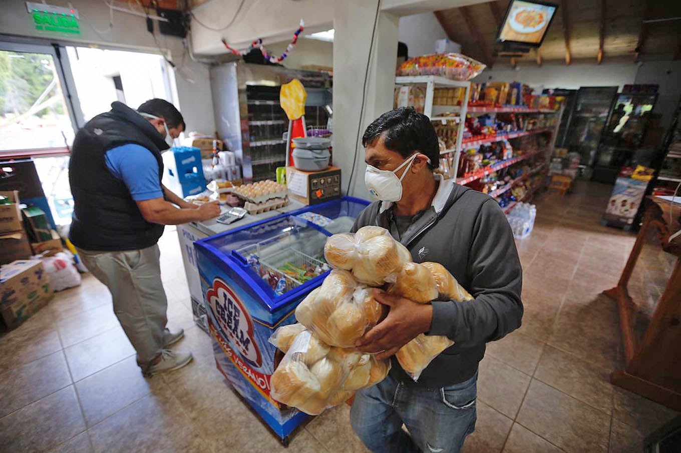 Barbijo y aislamiento por 45 días, las medidas en Epuyén durante el brote de hantavirus en 2018-2019