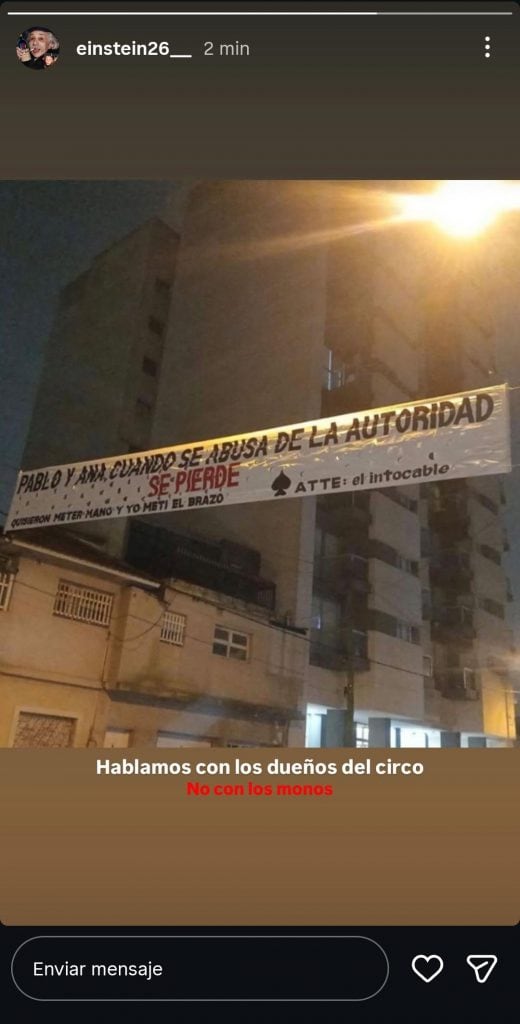 Lo echaron por mala conducta, llevó el reclamo a la Justicia y colgó un pasacalles frente al colegio 7 Lo echaron por mala conducta, llevó el reclamo a la Justicia y colgó un pasacalles frente al colegio imagen-6