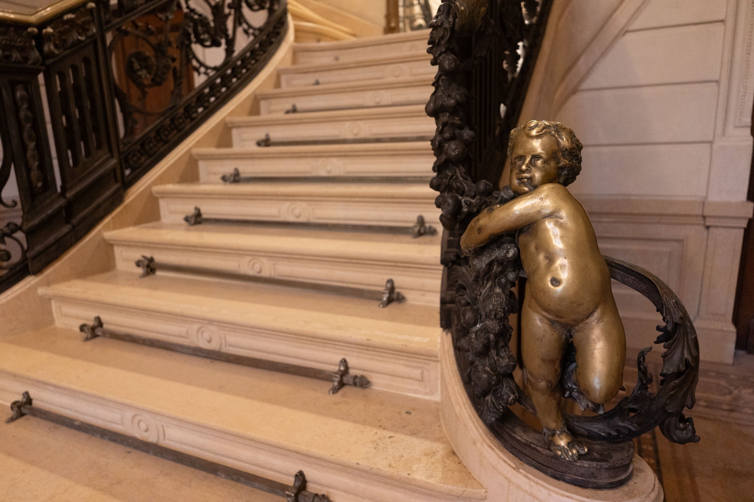 Las escaleras del Palacio Ceci