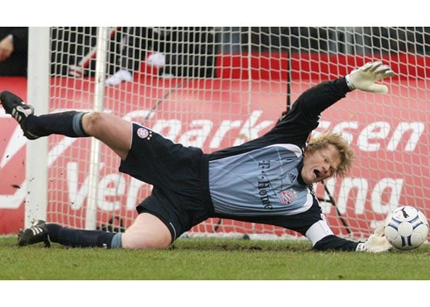 El histórico Oliver Kahn dijo que el regreso de Neuer es un error del DT de Alemania