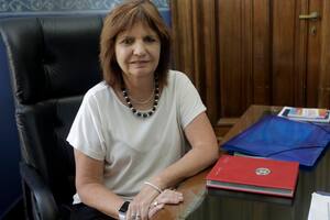 Patricia Bullrich, contra Alberto Fernández: “Tiró a su mujer por la ventana”