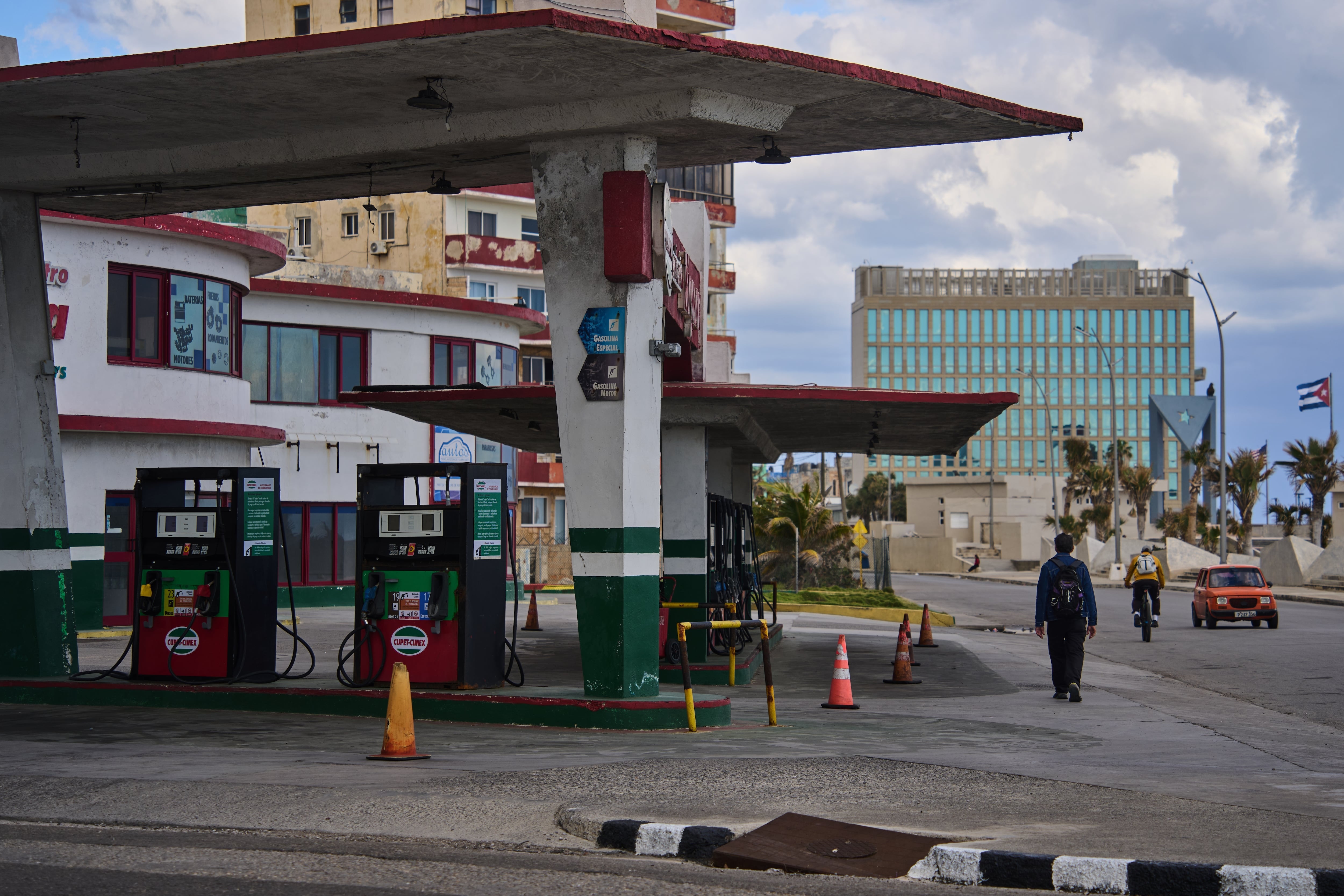 Este miércoles, el gobierno de Cuba anunció la apertura al sector privado de amplias áreas de la economía, entre ellas las estaciones de servicio