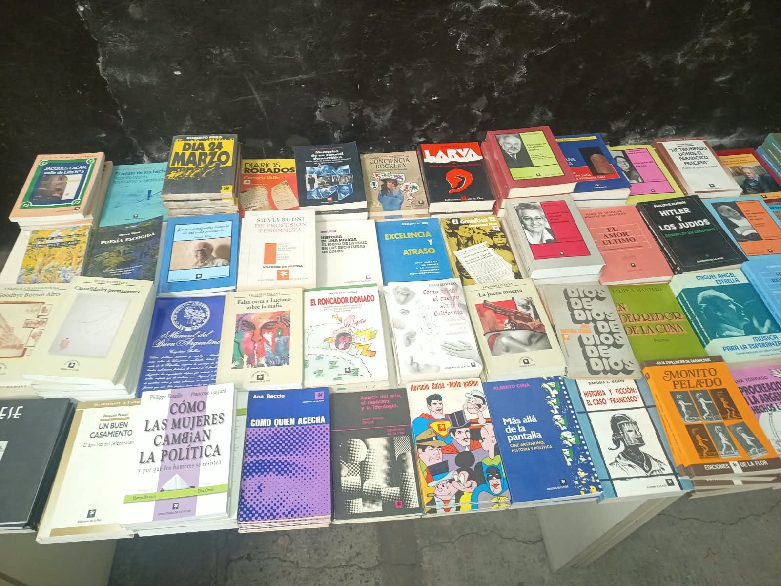 Comenzó la oferta final de ejemplares de Ediciones de la Flor