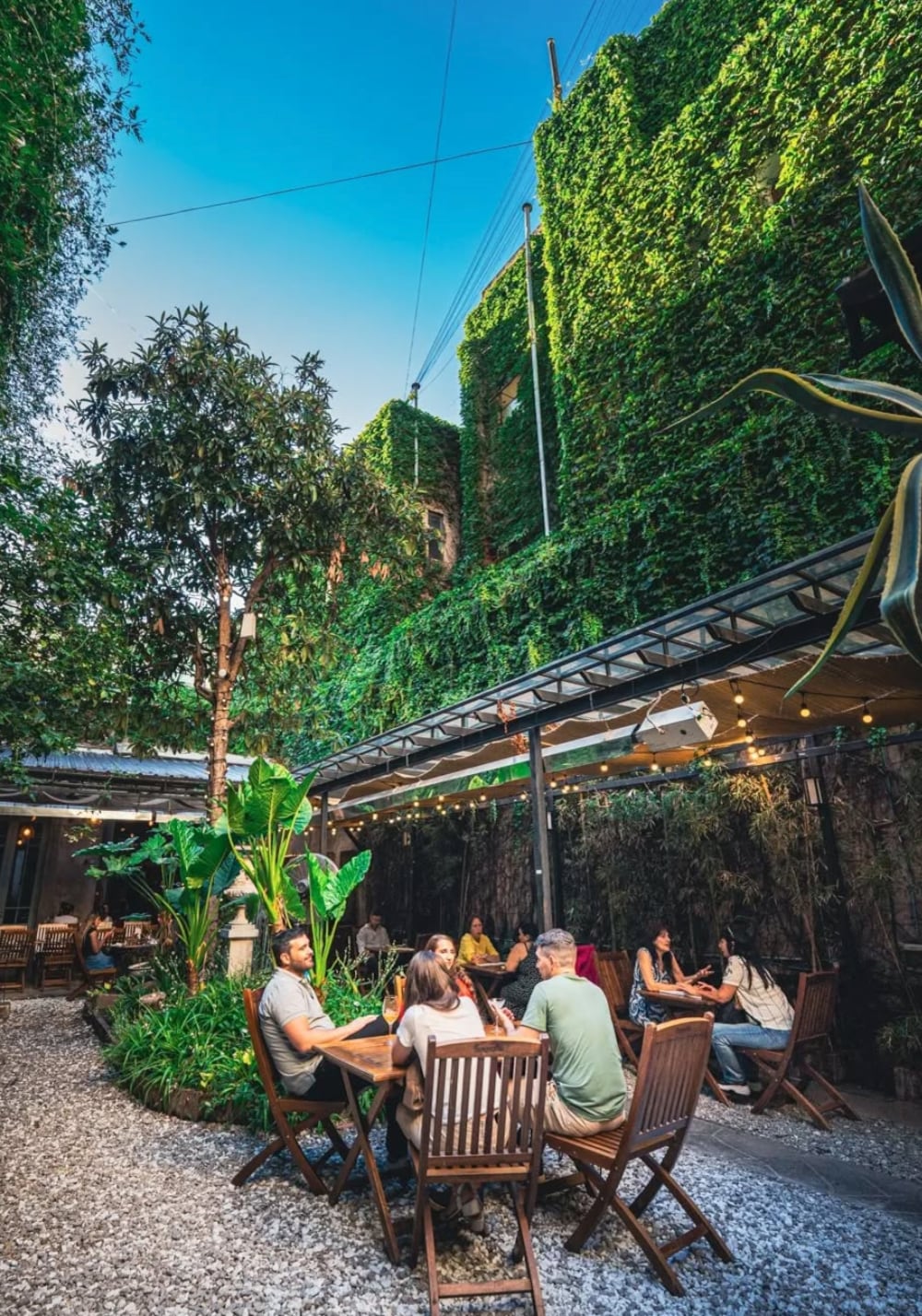 El patio de Milión, un oasis en pleno Recoleta.