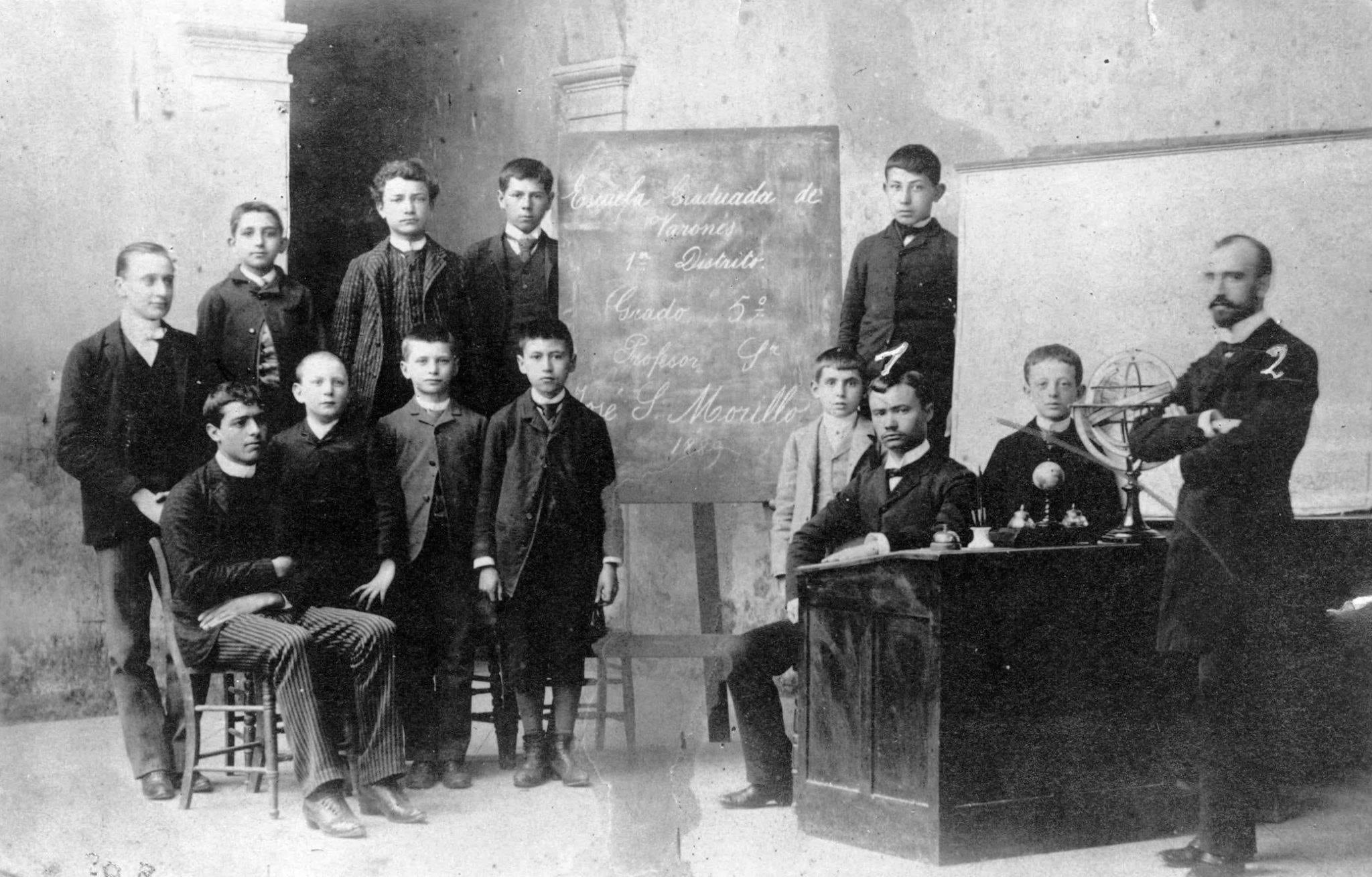 Alumnos de quinto grado de la entonces Escuela Graduada de Varones, 1889.