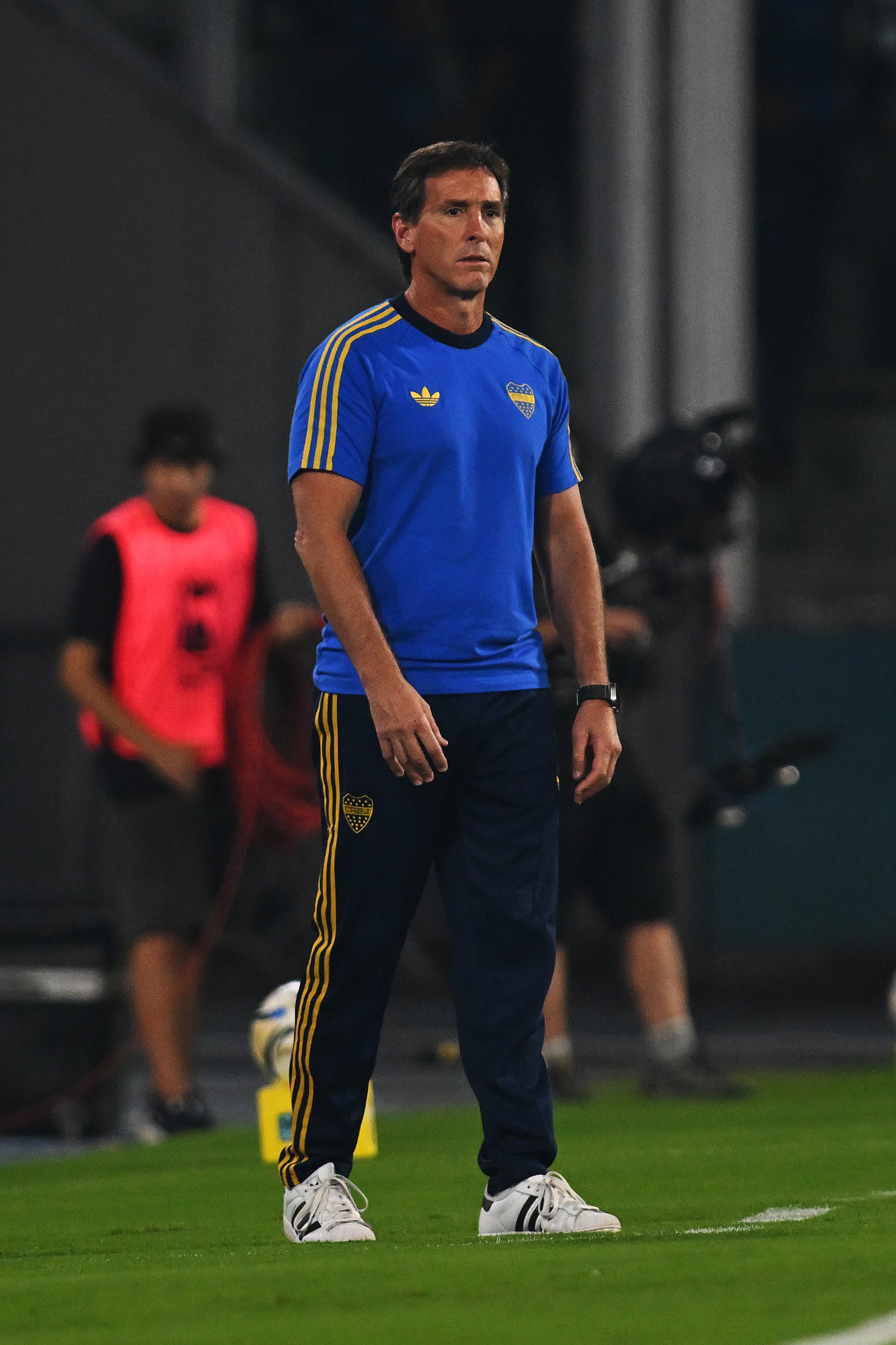 El técnico logró dejar atrás los cuestionamientos y llega en un buen momento al inicio de la competencia internacional en Chile.