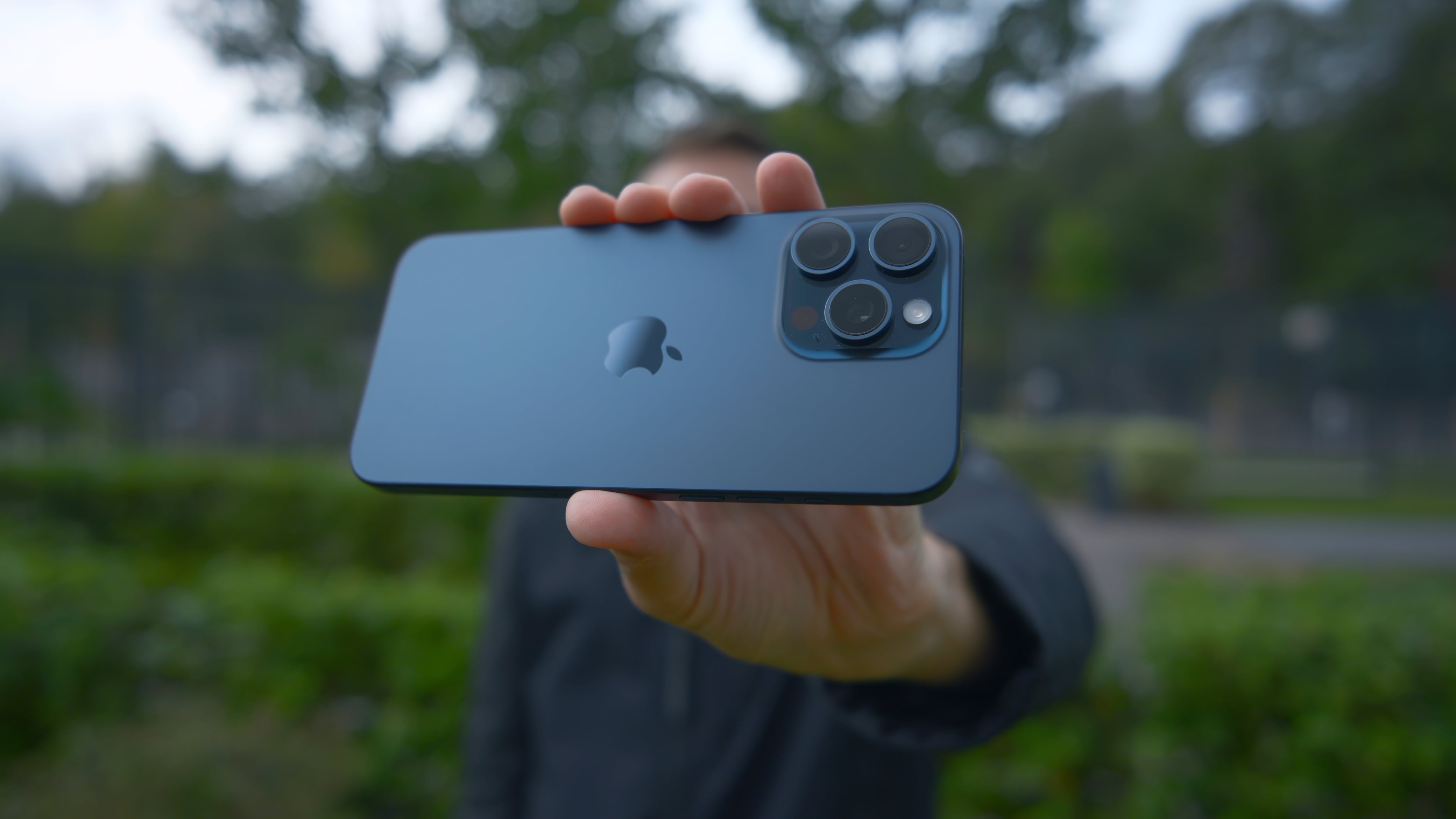 Los chips de memoria y almacenamiento que requiere Apple seguirán fabricándose fuera de Estados Unidos
