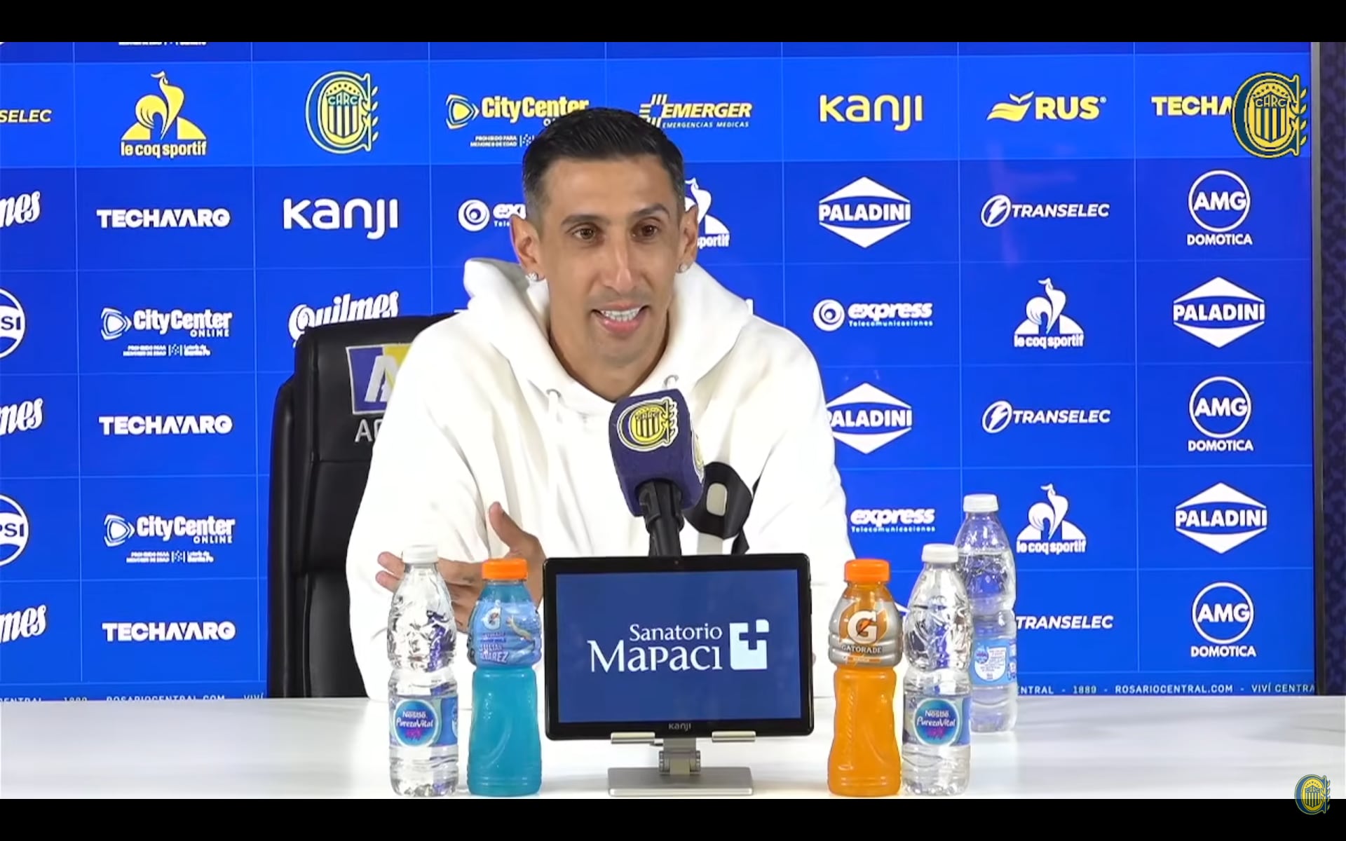 “Volví porque quiero seguir siendo campeón, quiero seguir ganando cosas y metiendo a Central en copas”, sentenció Di María en conferencia de prensa