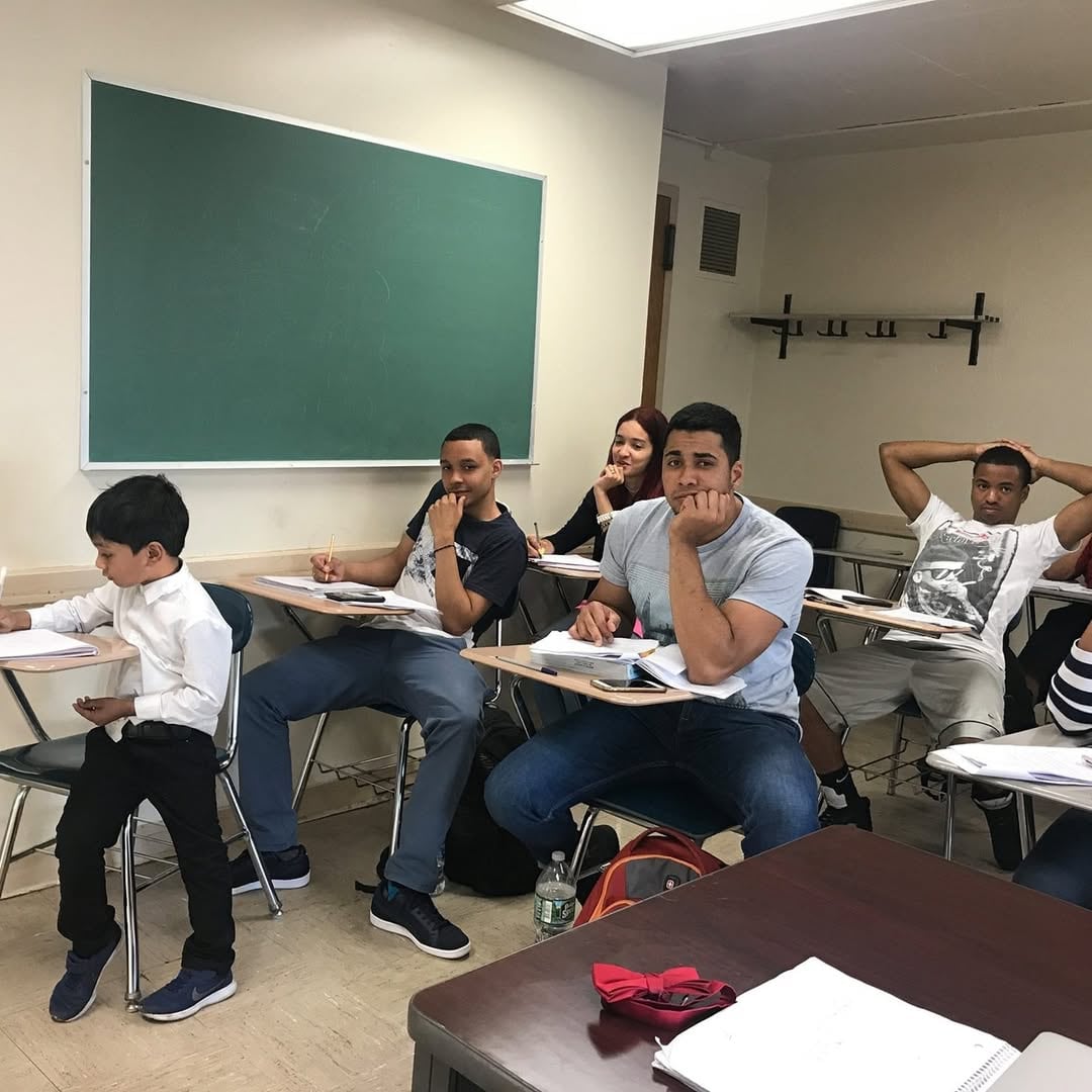 El niño Suborno cursa su segundo año en el NYU