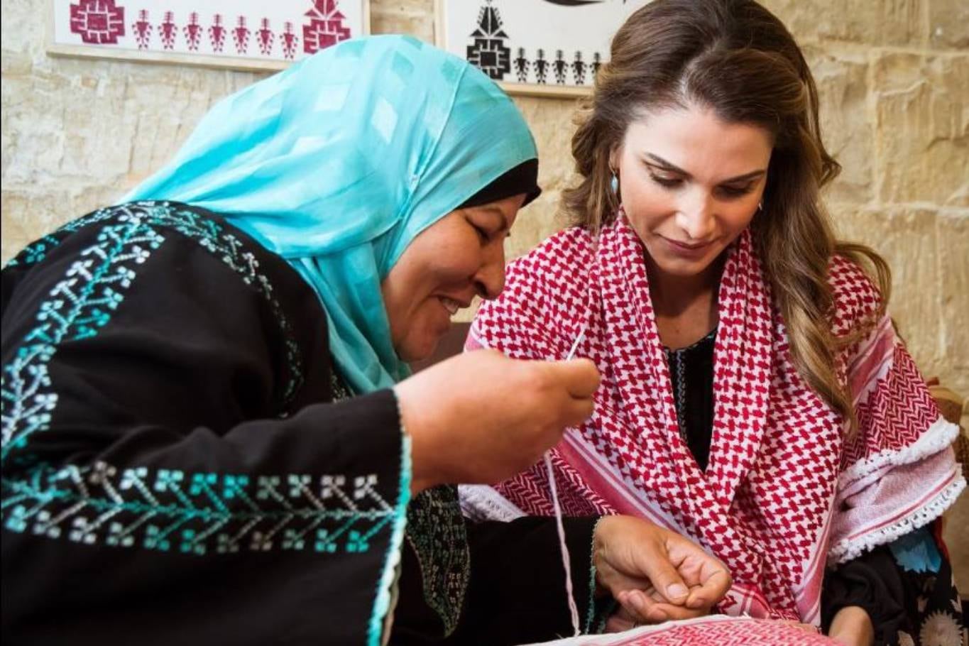 El compromiso para con las mujeres del mundo árabe es una de las constantes en la vida de Rania de Jordania