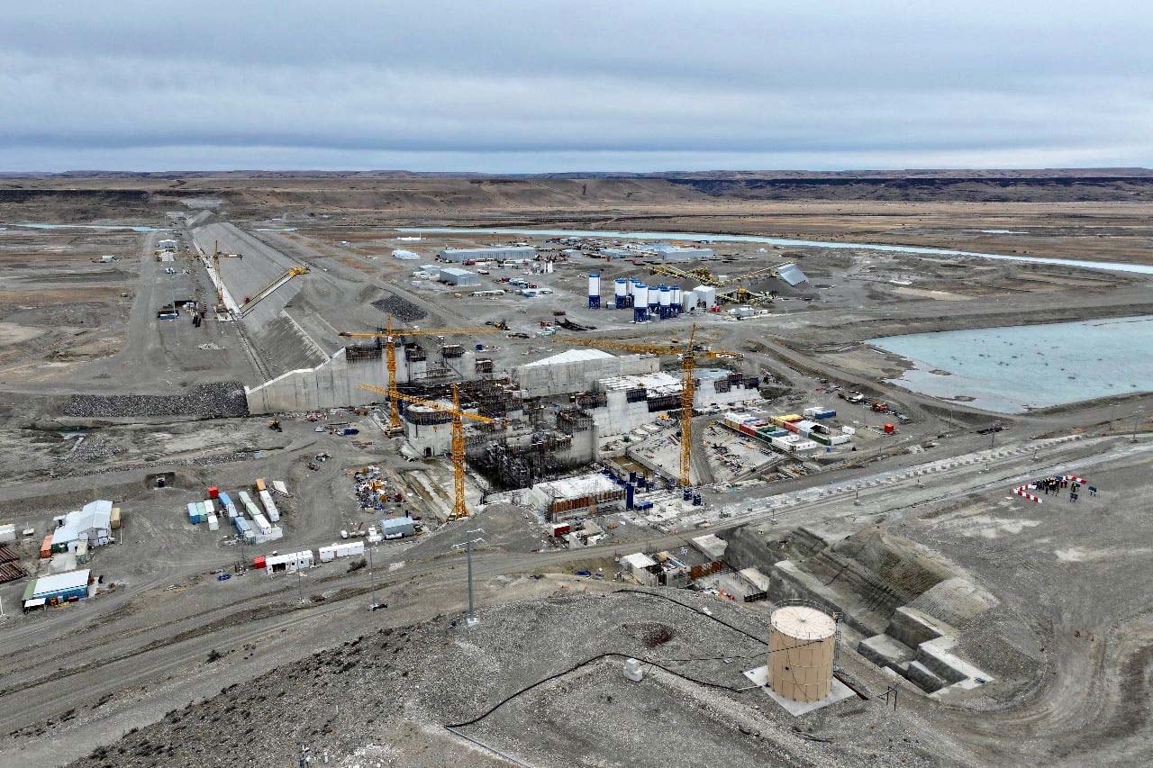 El complejo hidroeléctrico de Santa Cruz, ubicado a 145 kilómetros de El Calafate, podría aportar el 4,5% de la oferta eléctrica nacional cuando esté terminado