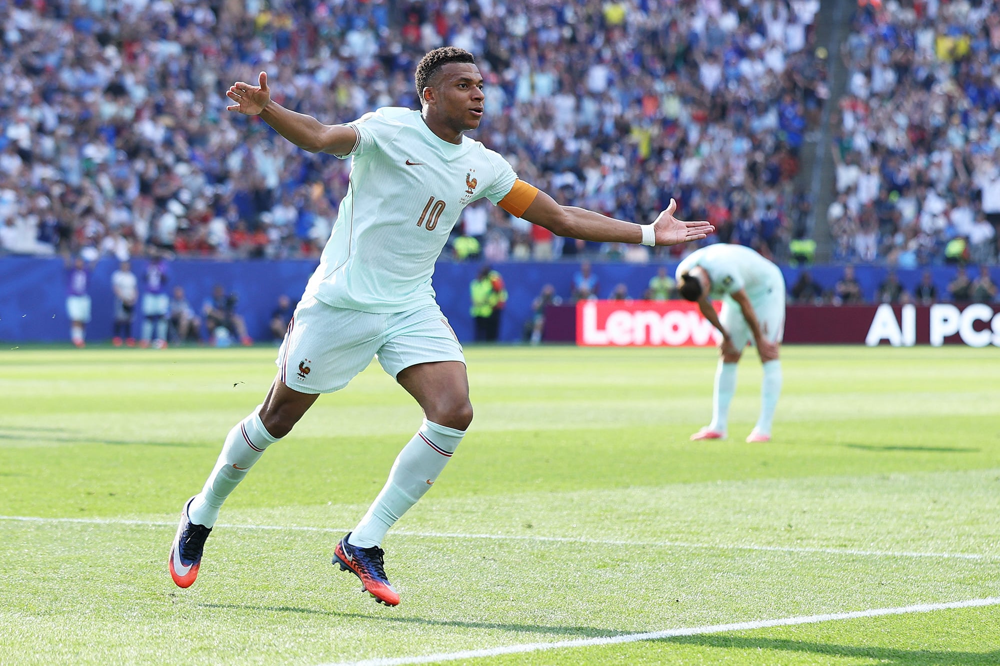 Kylian Mbappé es la gran figura de la selección de Francia, que este martes quiere ser finalista