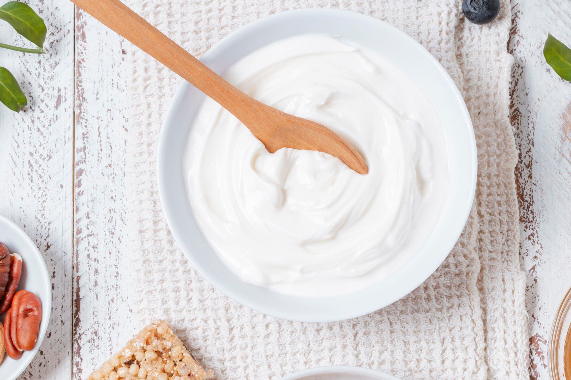 El yogur griego se posiciona como el snack con mayor contenido de proteínas en la dieta mediterránea