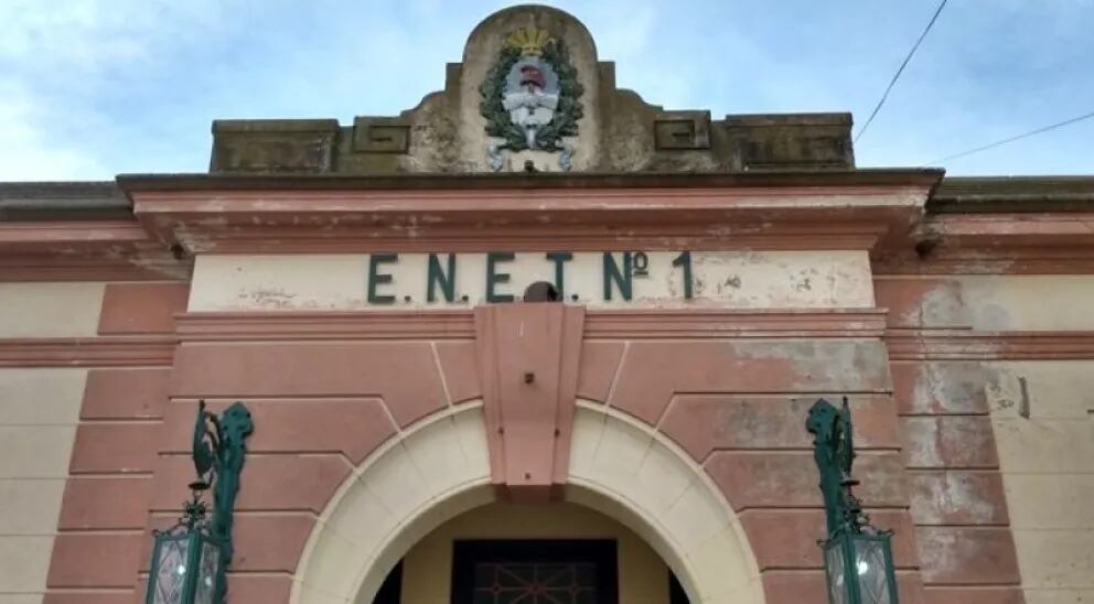 Acusan a una preceptora de robar el dinero recaudado para un viaje escolar