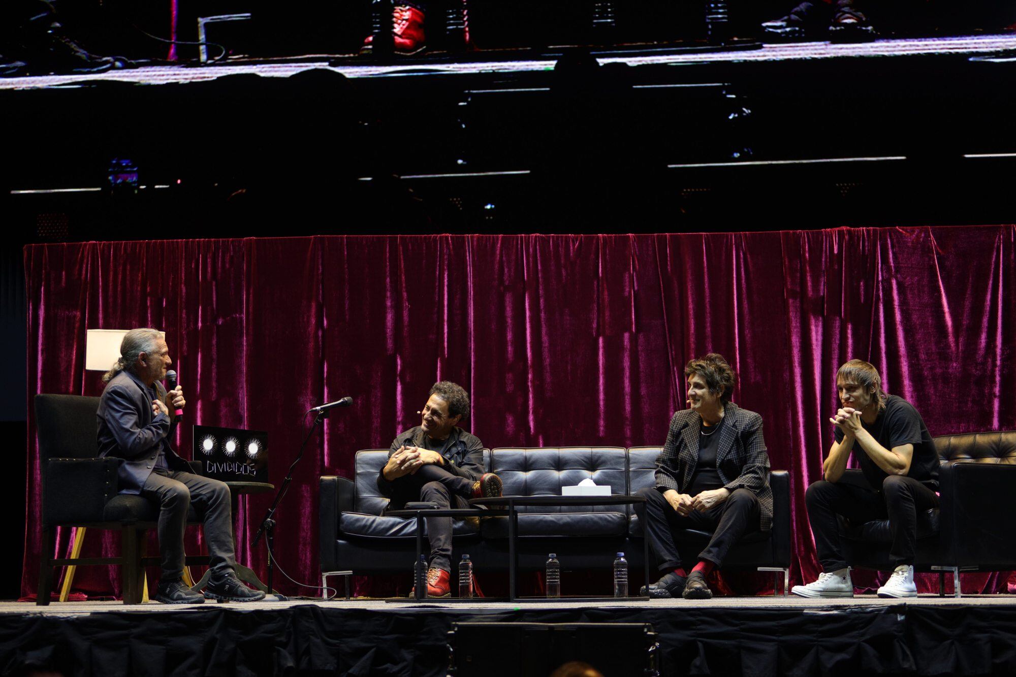 Divididos, en la entrevista que realizaron junto a Dario Sztajnszrajber, en el Movisar Arena