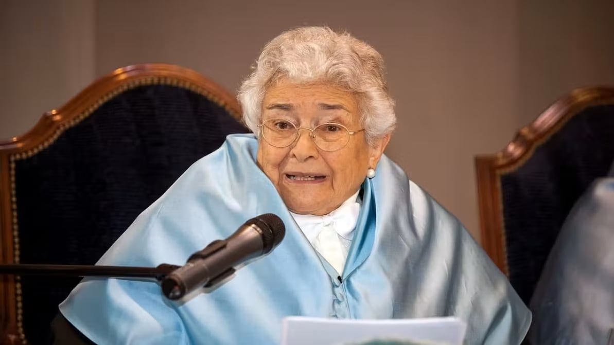 La española de 100 años fue catedrática en su país, como en la Argentina y en los Estados Unidos