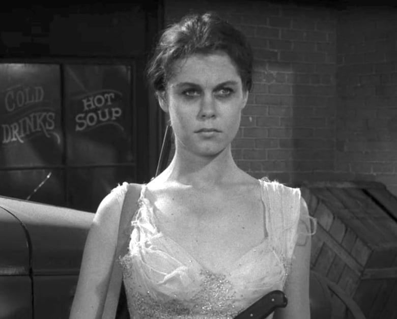 Elizabeth Montgomery en una escena de La dimensión desconocida, en 1959 (Foto: Imdb)