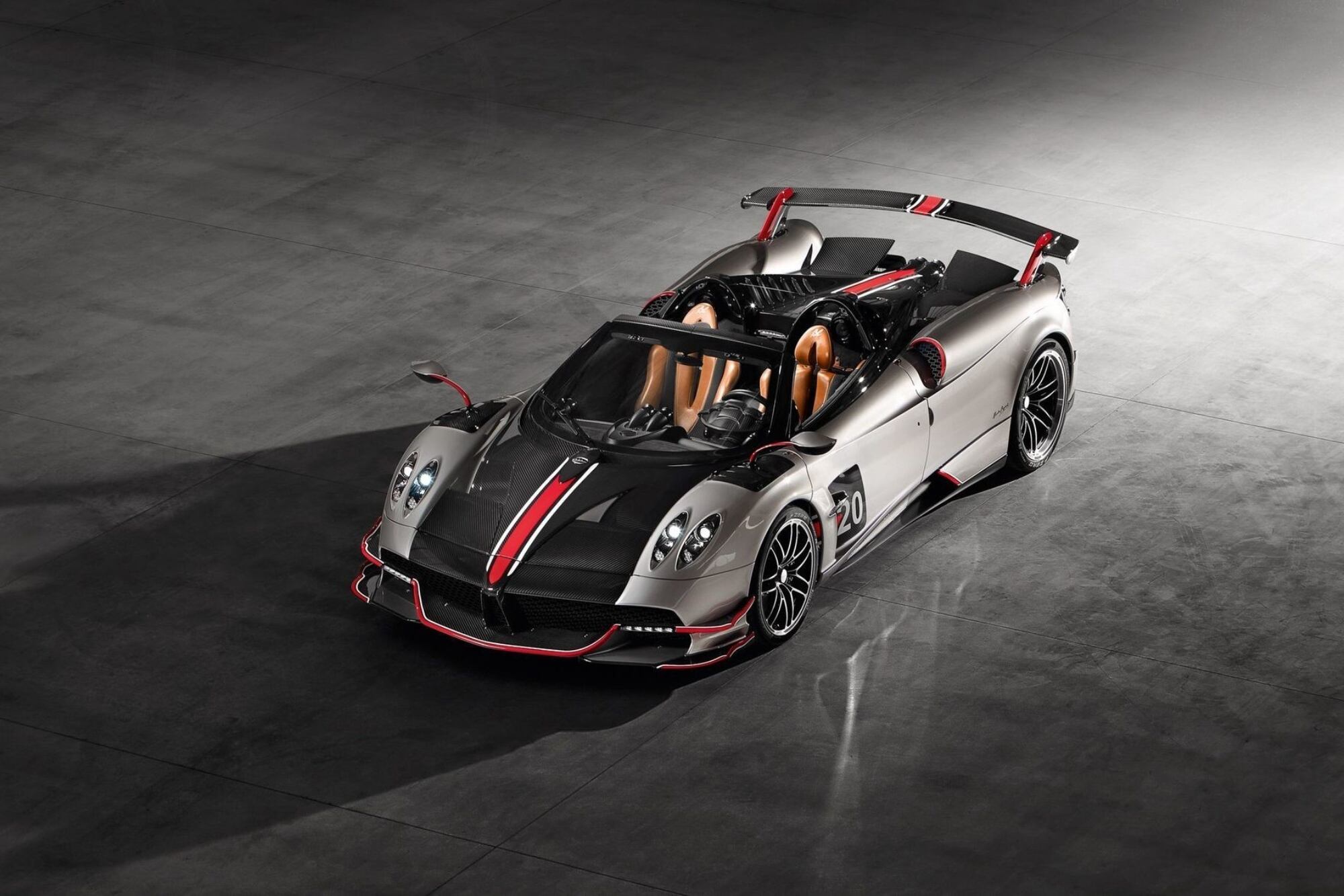 El Pagani Huayra BC Roadster es otro auto de la colección del venezolano