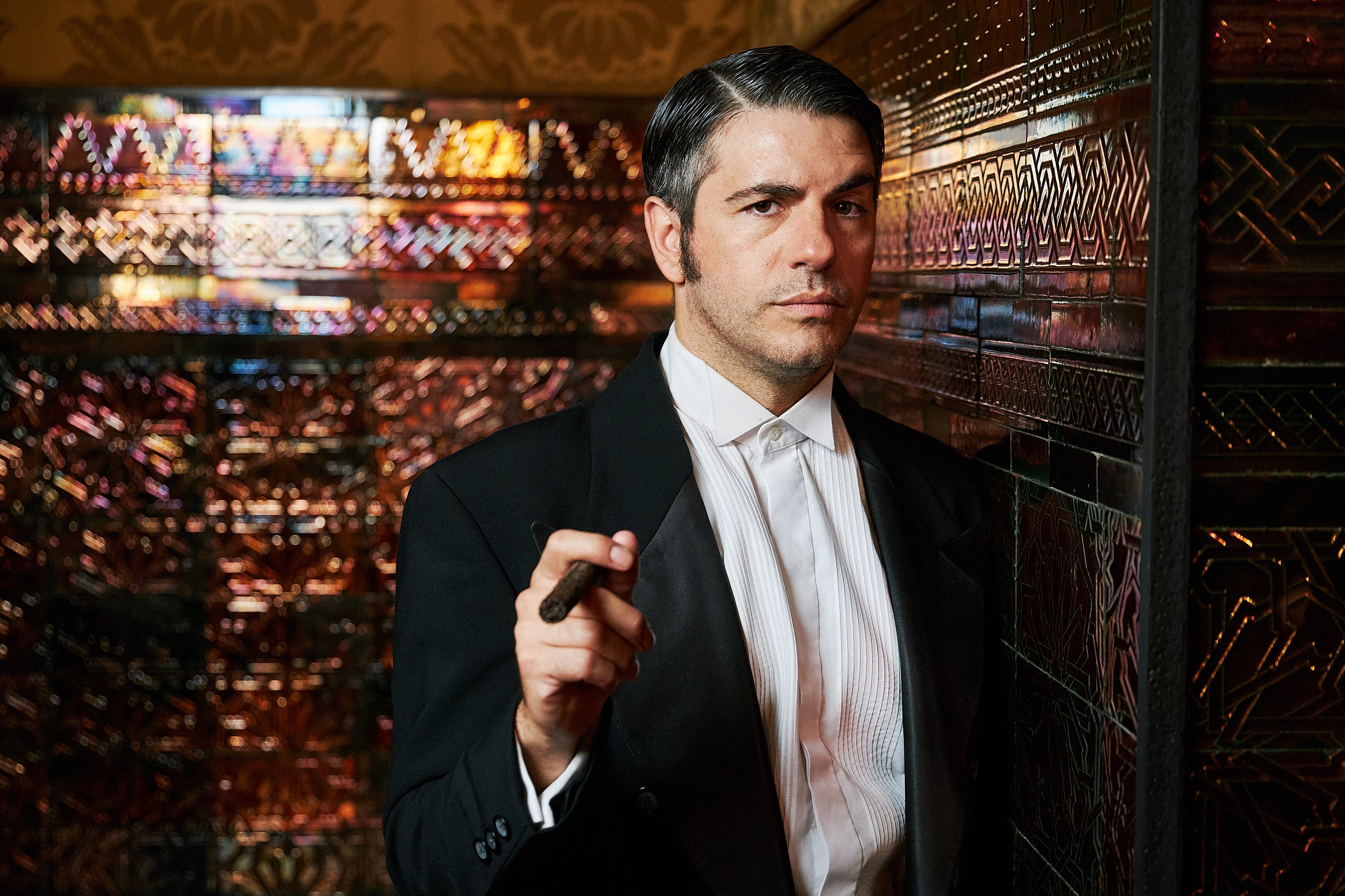 Marco Antonio Caponi se puso en la piel de Tato para La revista del Cervantes