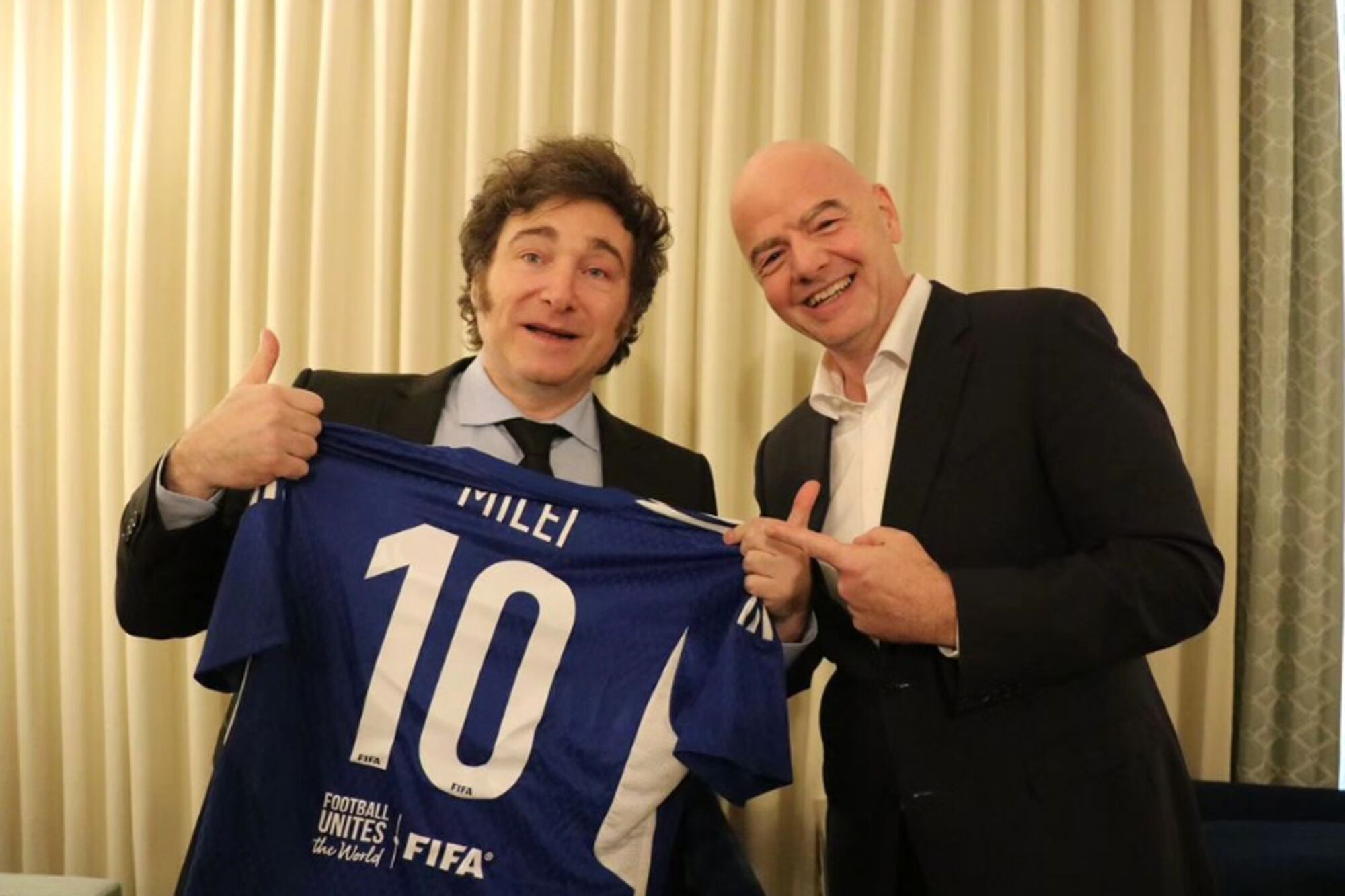 La foto original de Javier Milei junto a Gianni Infantino