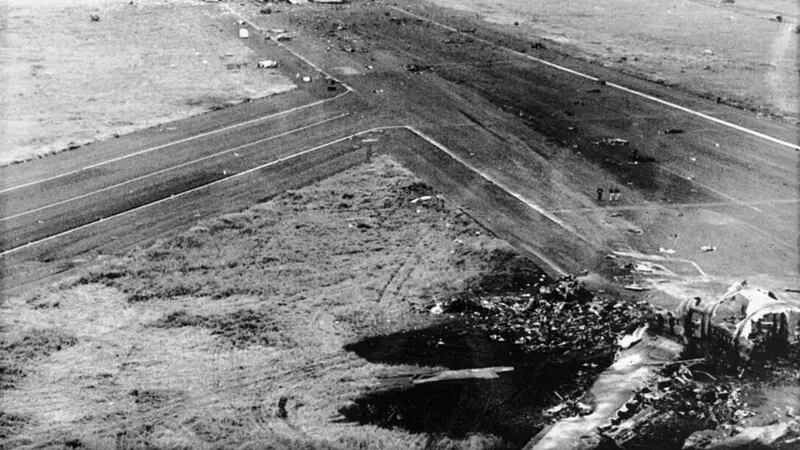 Una serie de infortunios provocó el choque de dos Boeing en el aeropuerto de Tenerife en 1977 (Getty Images)