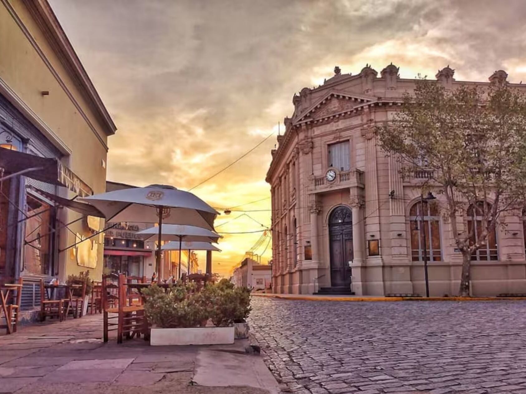 Un atardecer en al pintoresca San Antonio de Areco