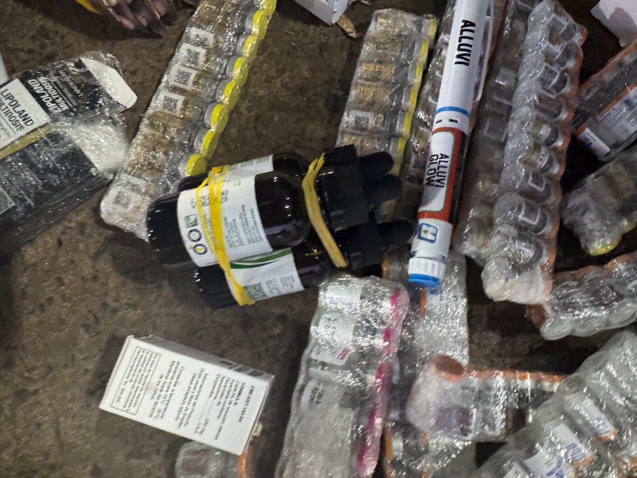 Intentaron ingresar desde Brasil anabólicos y medicamentos para adelgazar ocultos en una camioneta