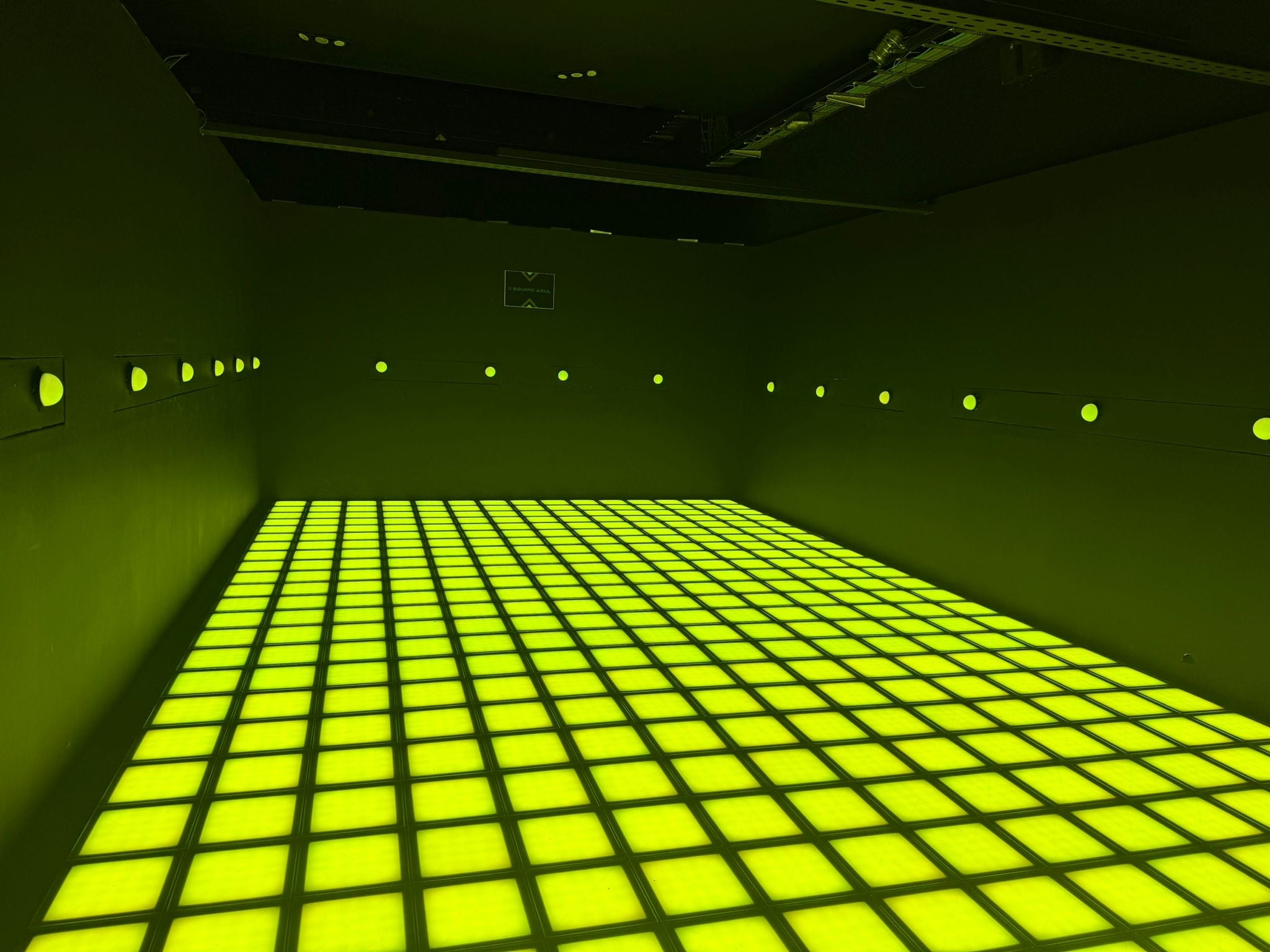 Reconvirtieron una icónica fábrica de cueros en algo nuevo: “Traen a los hijos y terminan jugando ellos también”