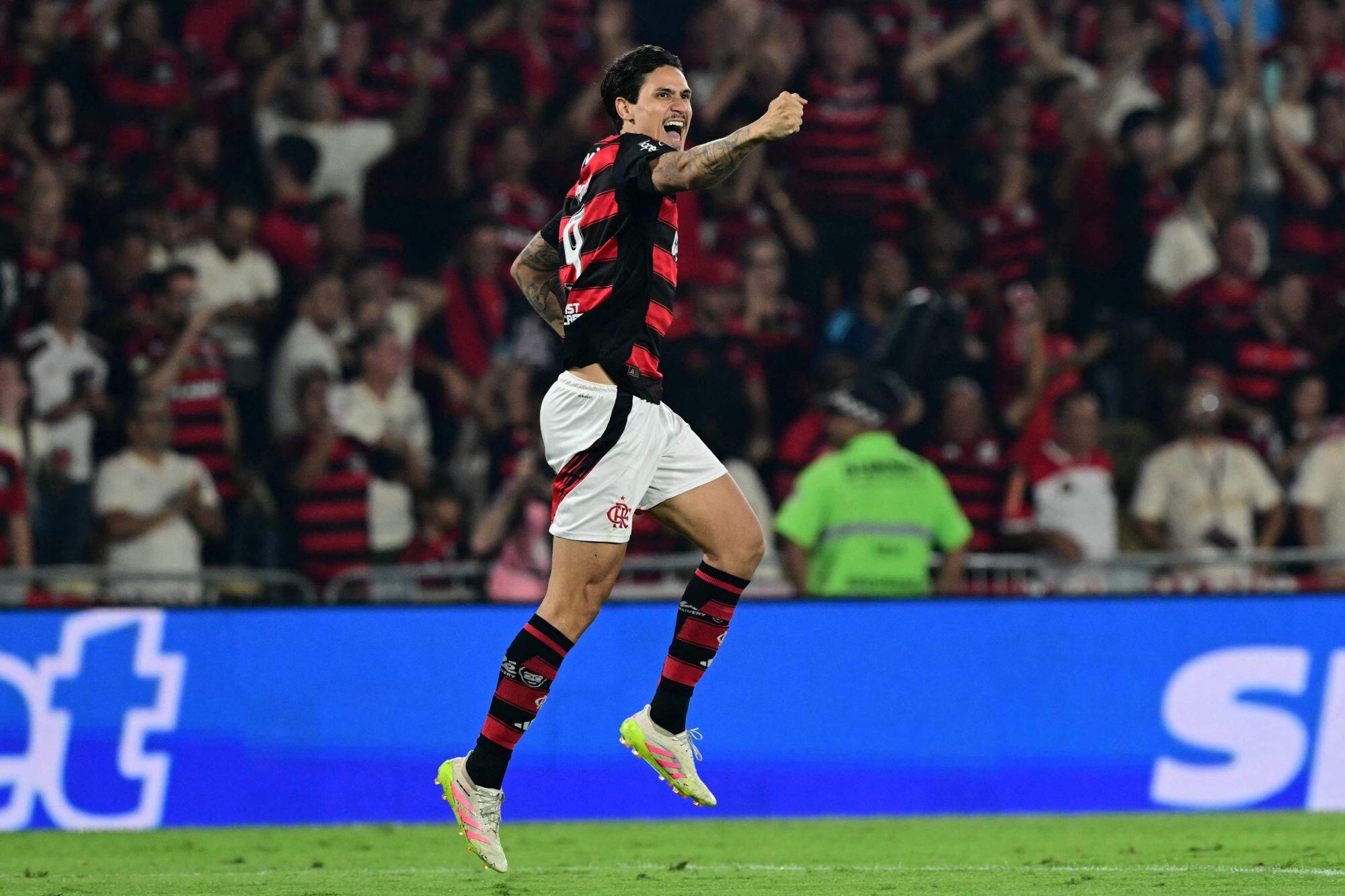 El festejo de Pedro, el segundo goleador histórico de Flamengo y el delantero que revirtió la relación con el entrenador Filipe Luis