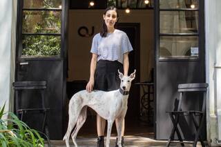 Oasis verde:buscó trabajar en paz y montó su estudio en un monasterio del centro