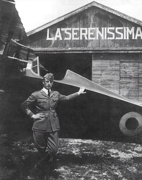 Durante esta acción participaron nueve aviones Ansaldo SVA de la 87ma Squadriglia (escuadrón) de la Regia Aeronautica llamada
